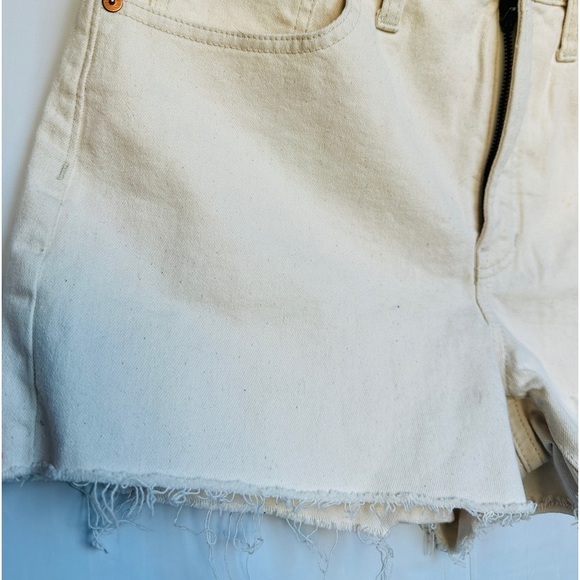 Madewell The Perfect Jean Short Raw Hem Cream Color Shorts size 29 - Picture 3 of 9